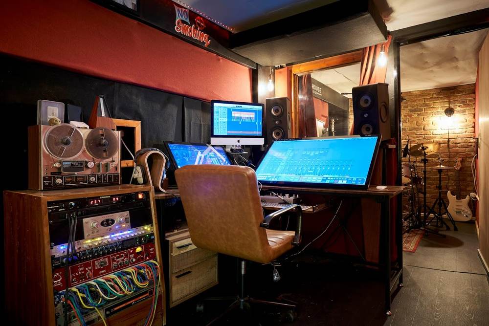 Free House Studios - Photo 3