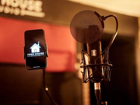 Free House Studios - Photo 7