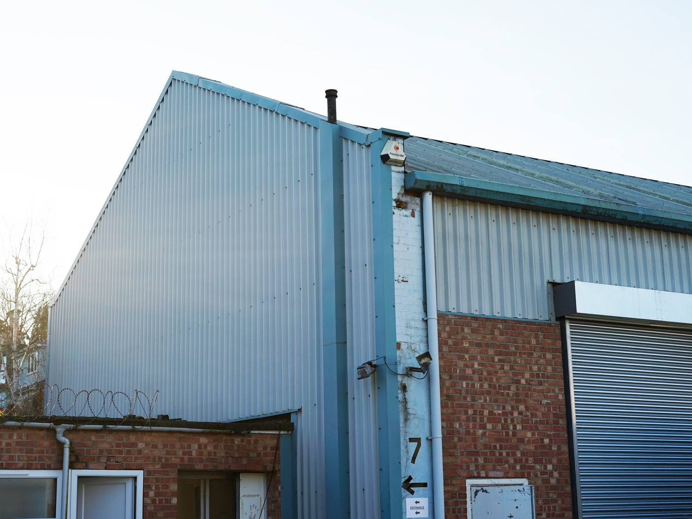 UNIT7: Big Bright Warehouse Space