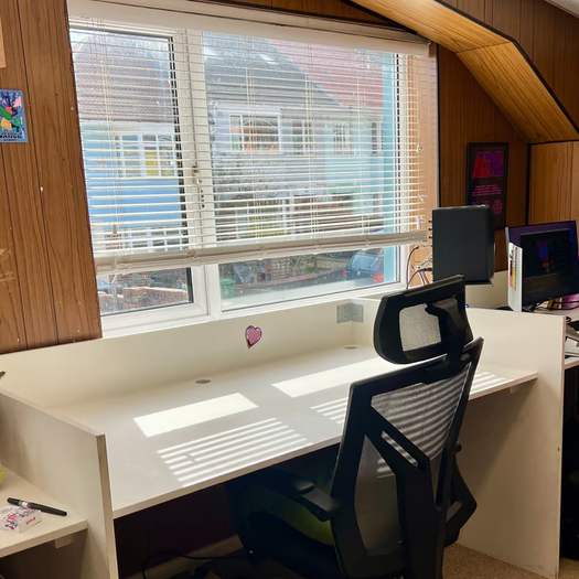 Unit 8 Desk Space - Photo 6